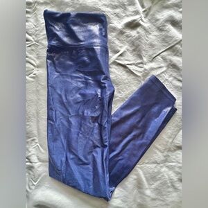 Heroine Sport Iridescent Shiny Marvel Pacific Blue Leggings